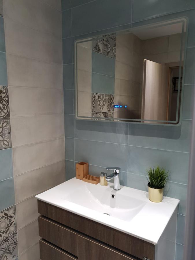 Bright And Newly Refurbished Apartment Near Center Sofia Exterior foto